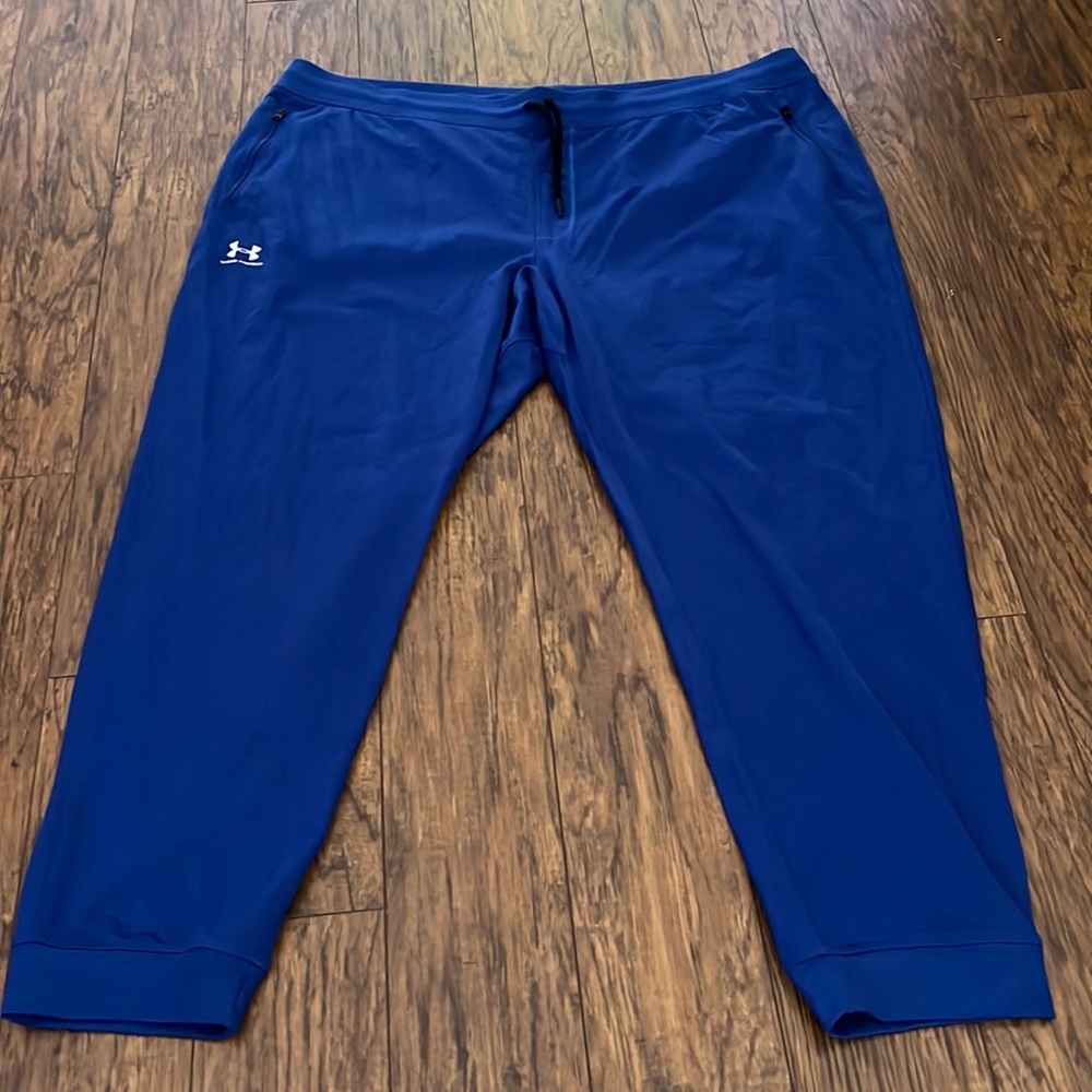 Under Armour Athletic Pants (loose)